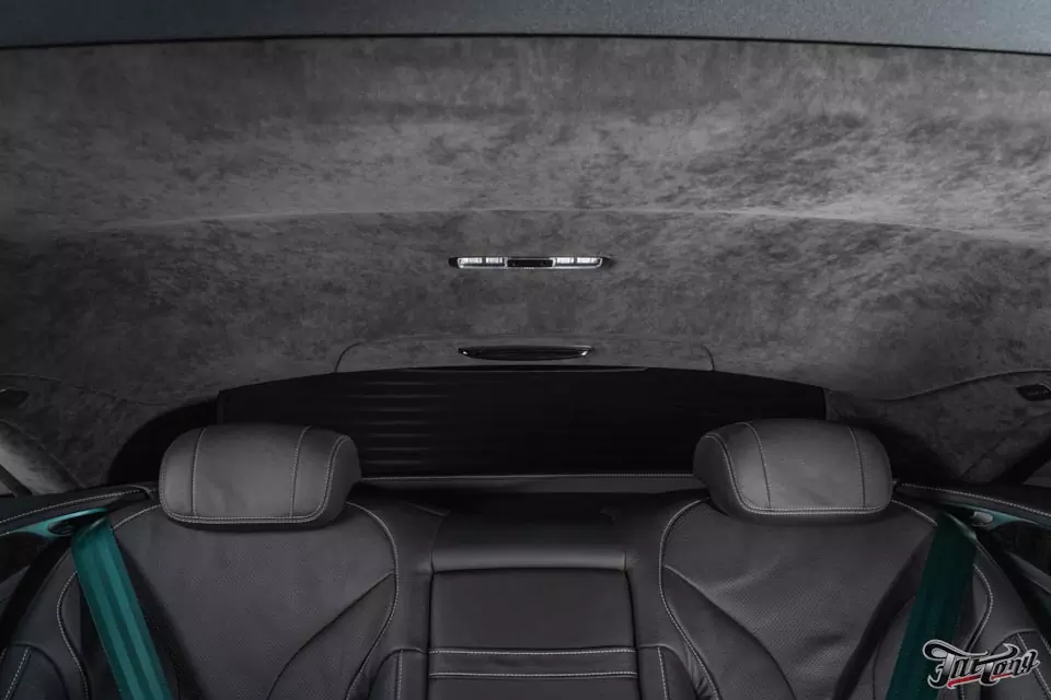 Mercedes S coupe. Перетяжка потолка в алькантару. Установка изумрудных ремней безопасности. Окрас суппортов.